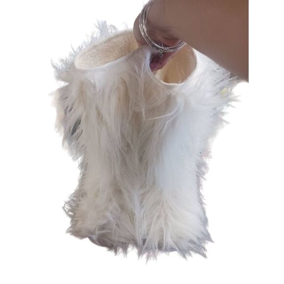 Rocket dog  feaux fur boots - Picture 5 of 8